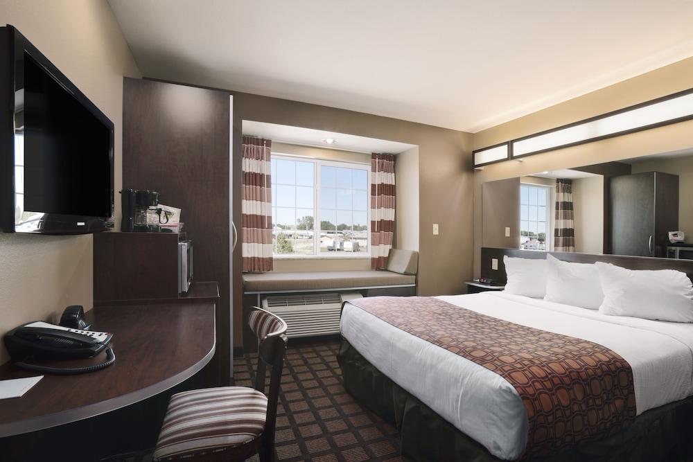 Microtel Inn & Suites by Wyndham Sidney photo 22