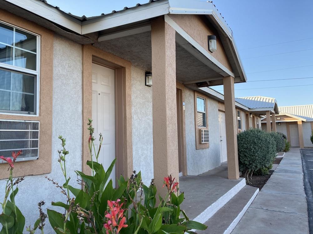 Desert Inn photo 22