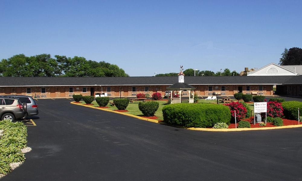Weathervane Motor Court photo 10