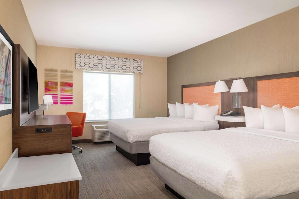 Hampton Inn & Suites Sacramento-Cal Expo photo 16