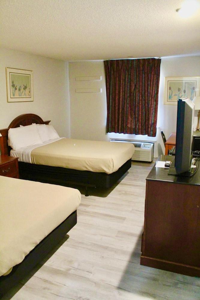 Raceway Inn photo 8
