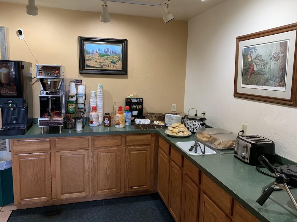 The Gunnison Inn at Dos Rios Golf Course photo 59