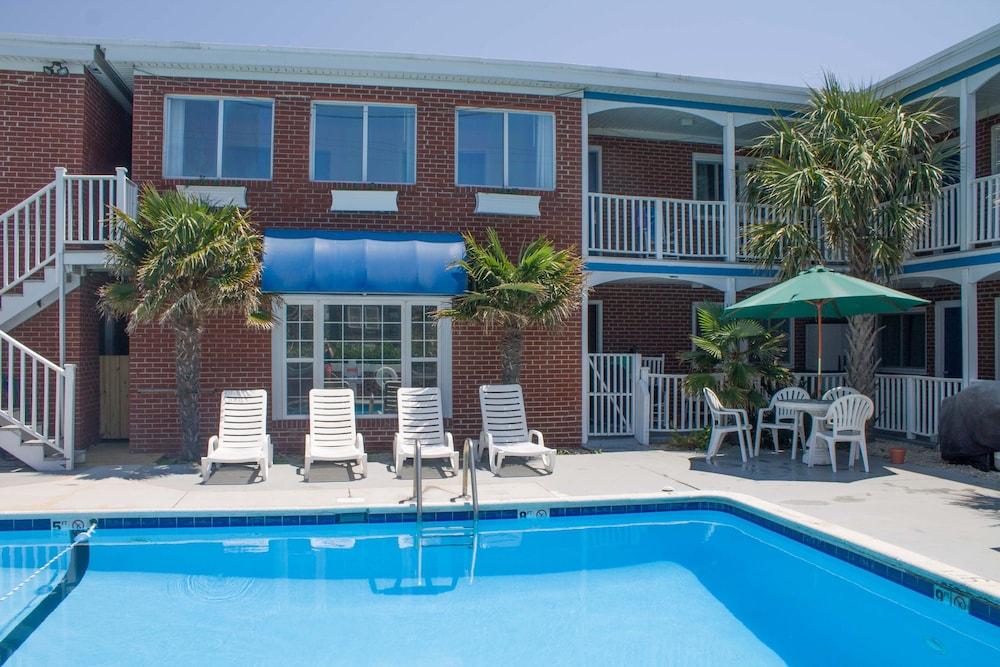Colonial Inn Motel photo 43