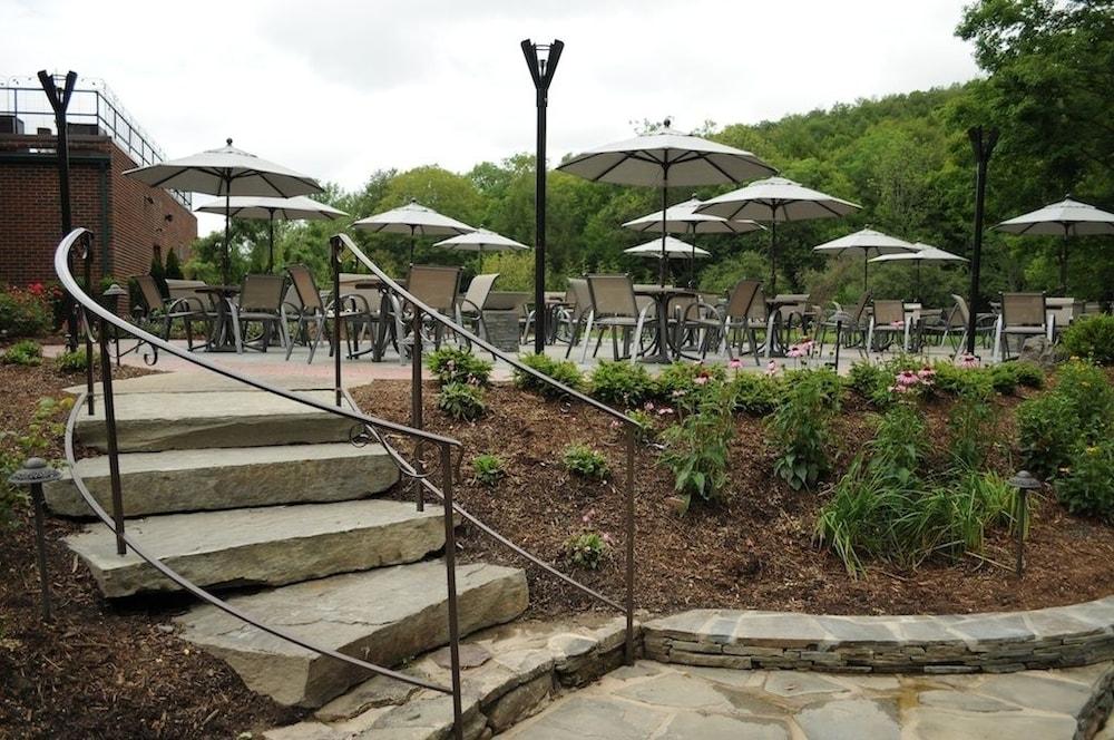 The Beaumont Inn photo 40