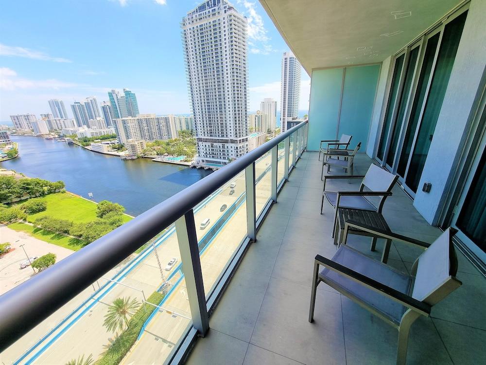 BW Luxury Suites photo 13