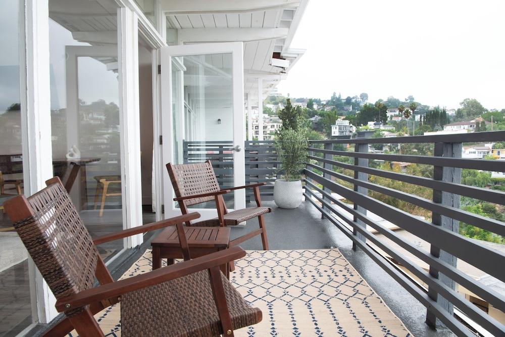 Hollywood Hills Hotel photo 35
