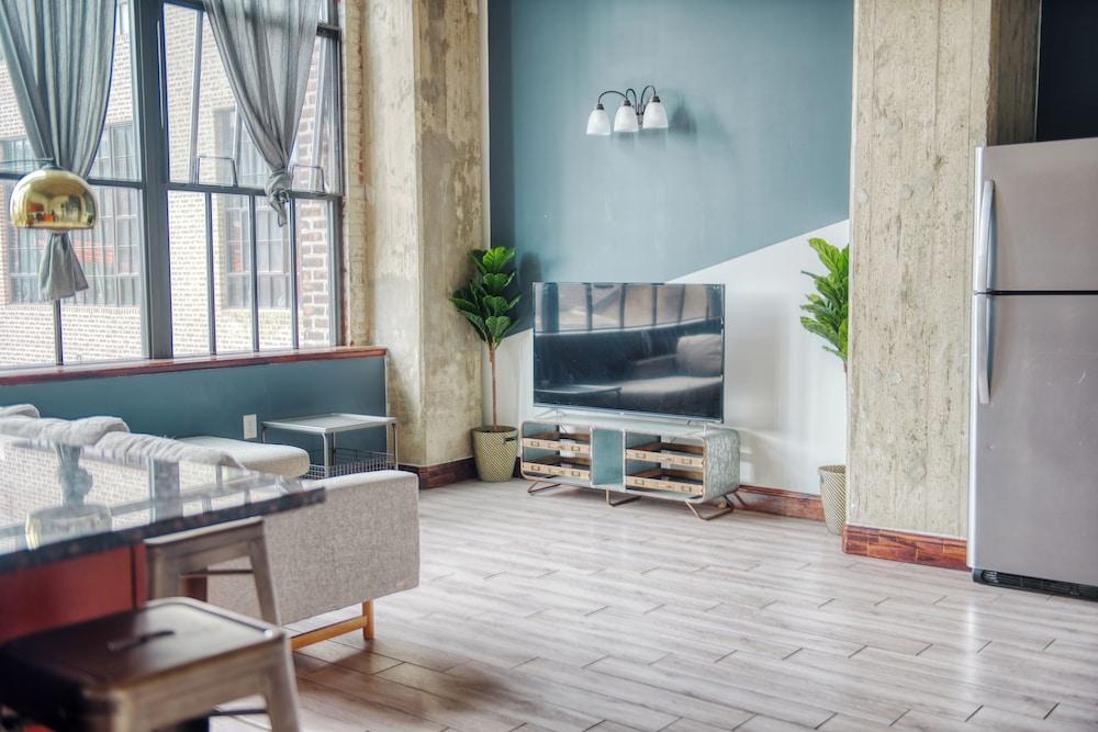 Sosuite at Independence Lofts - Callowhill photo 17