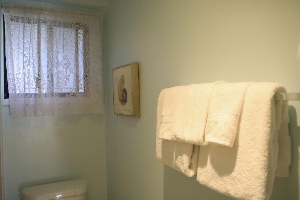 Carmel Resort Inn photo 15