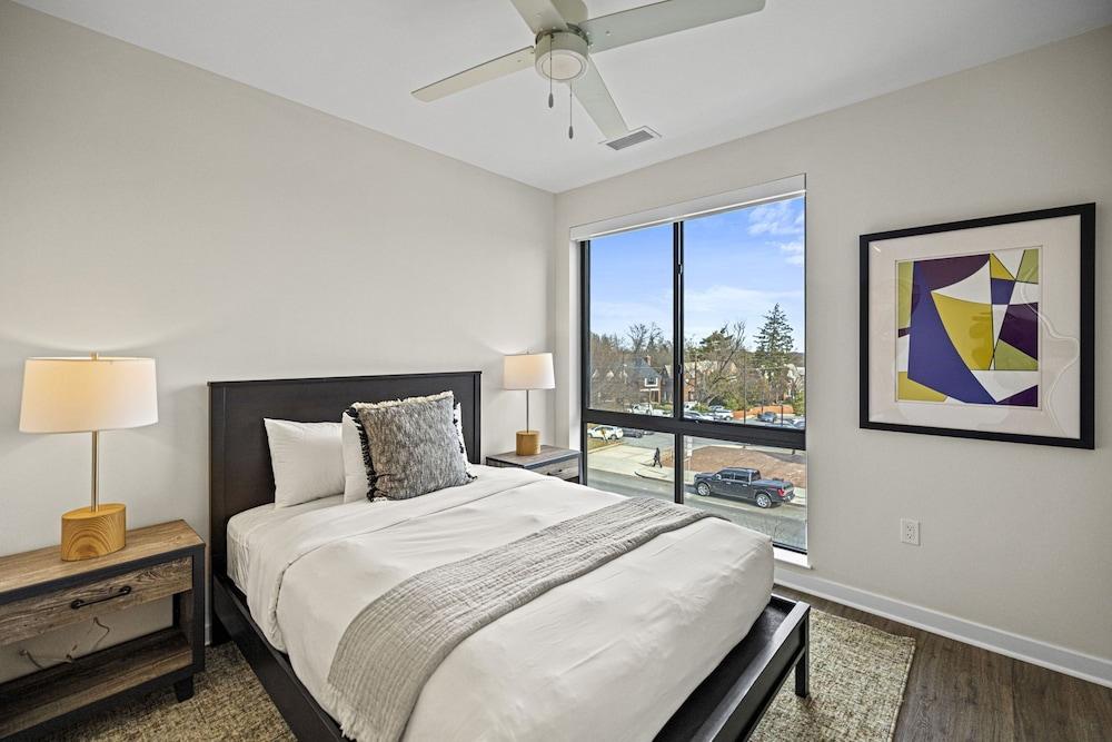 Placemakr Cathedral Heights photo 83