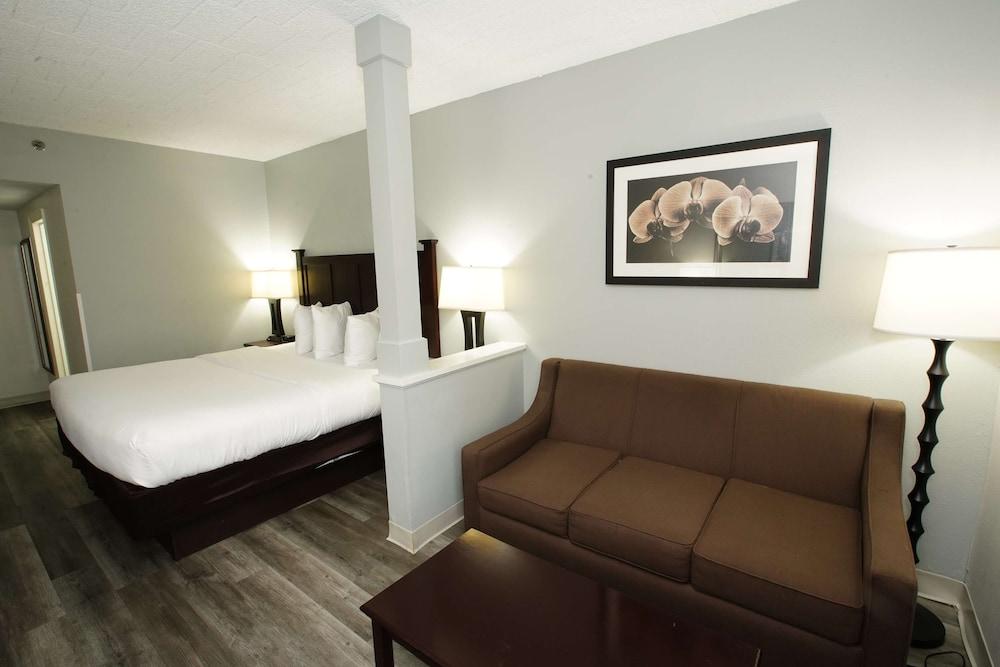 Best Western Paramus Hotel & Suites photo 22