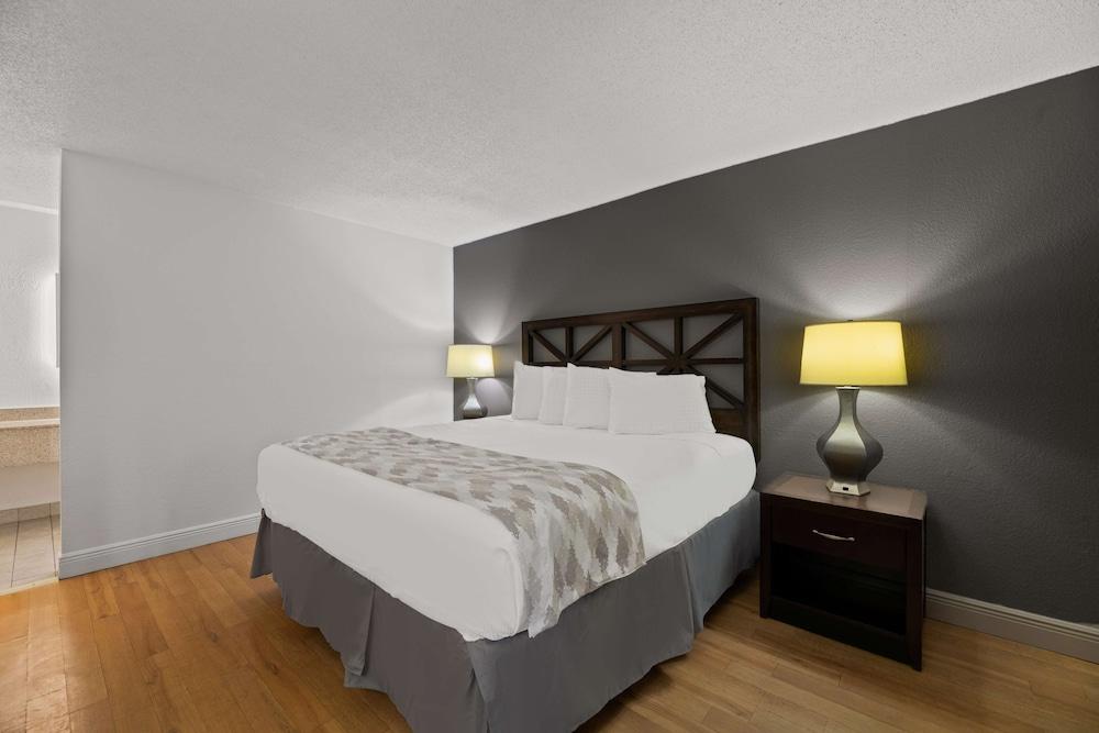 Americas Best Value Inn Orlando photo 4