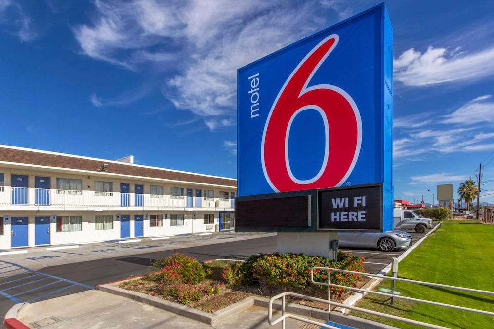 Motel 6 Phoenix North - Bell Road photo 29