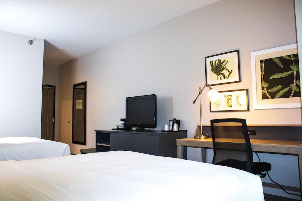 Country Inn & Suites by Radisson, Carlisle, PA photo 11