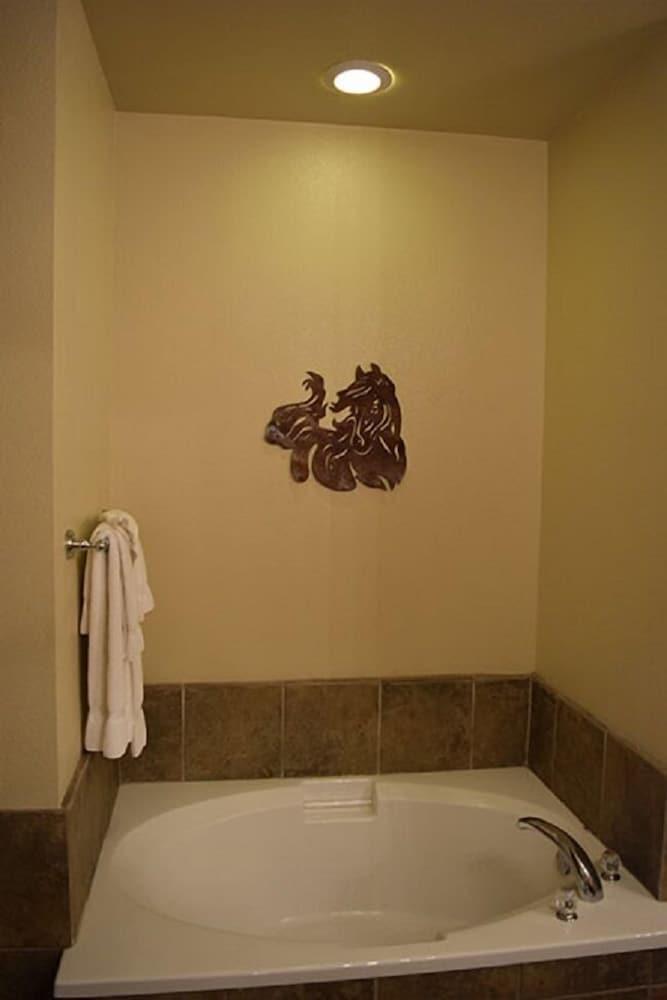 Flying L Ranch Resort photo 82