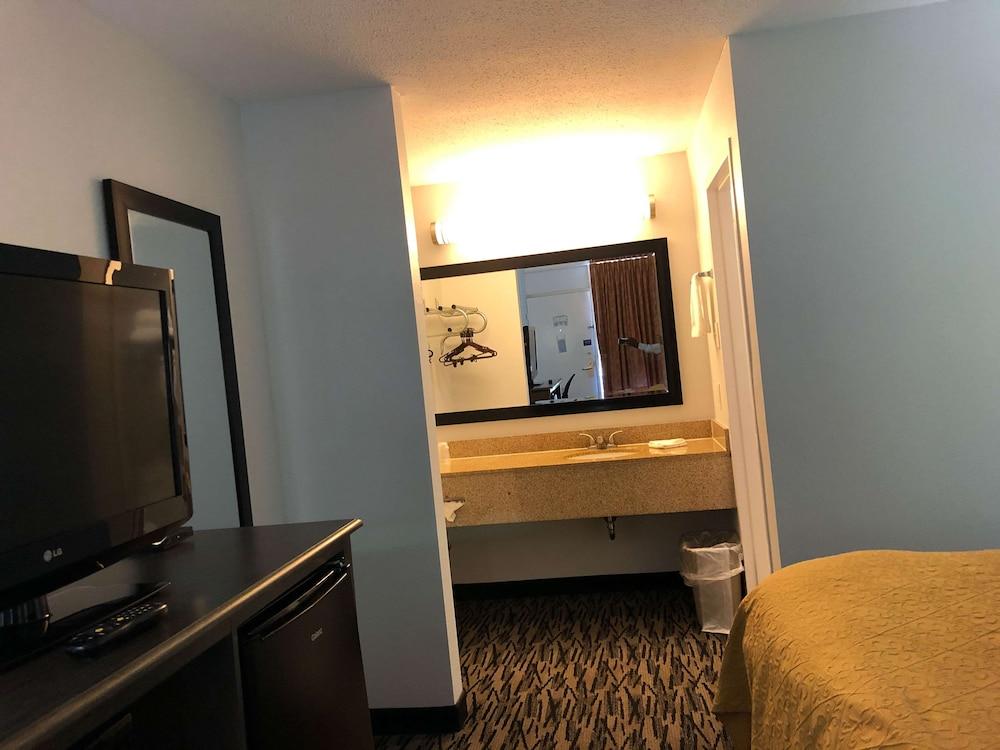Motel 6 La Place, LA photo 11