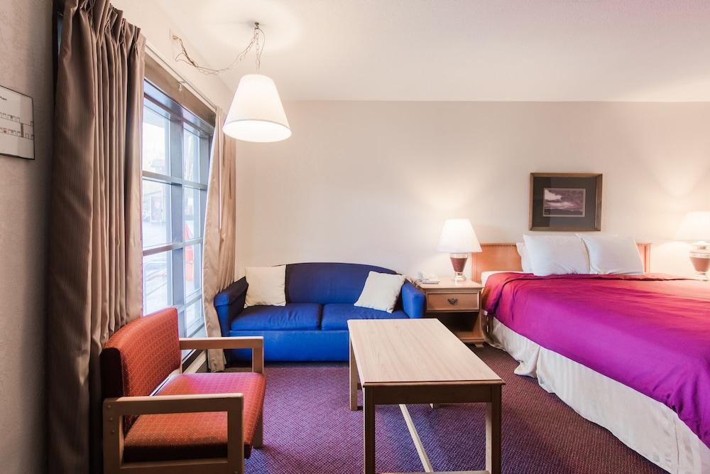 Mountain House Inn photo 24