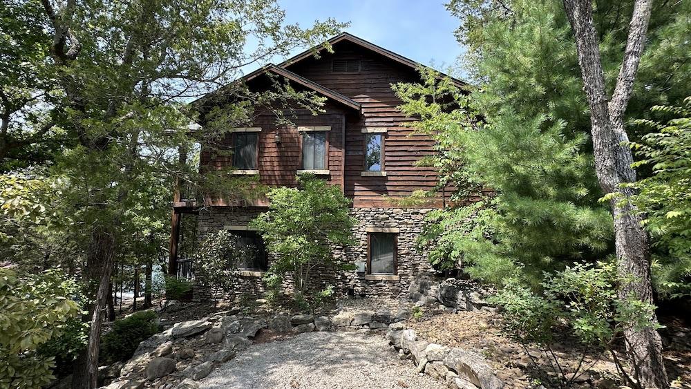 Stonewater Cove photo 28