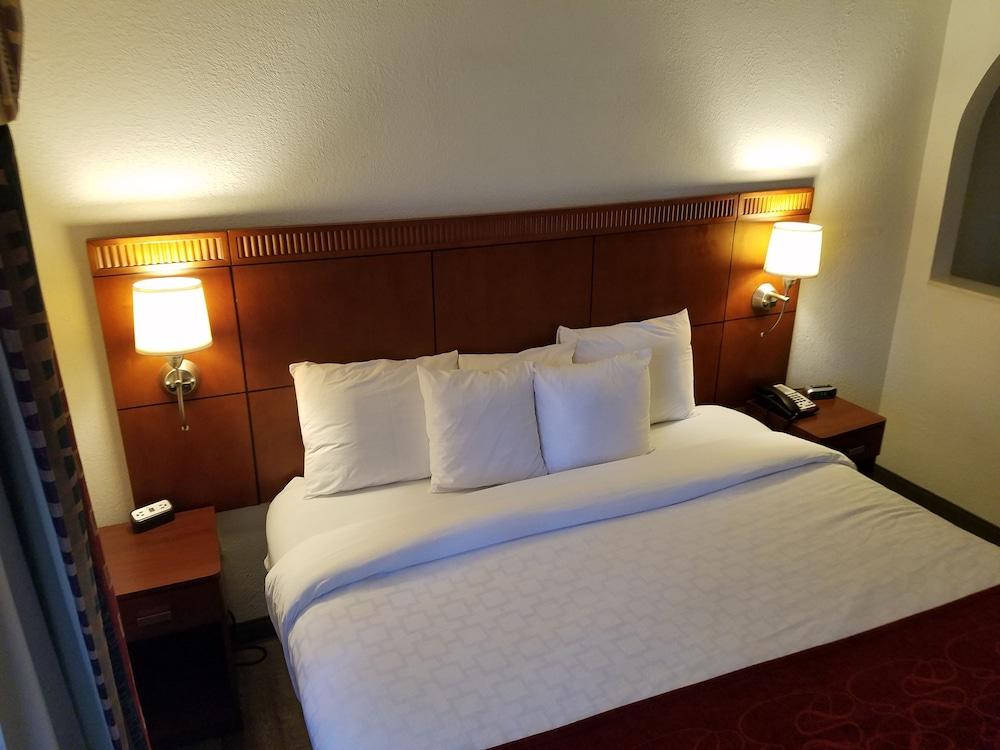 Spark by Hilton Duluth photo 33