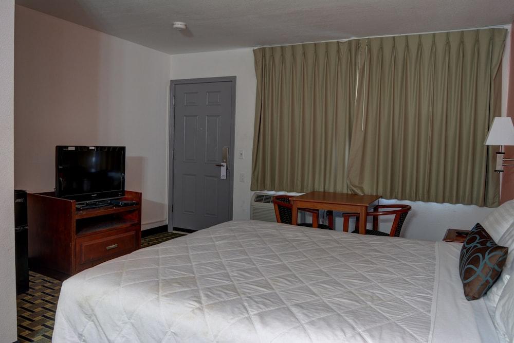 The Palms Motel photo 8