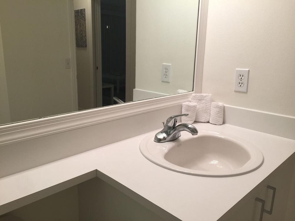 LYX Suites at Merrick Park in Coral Gables photo 15