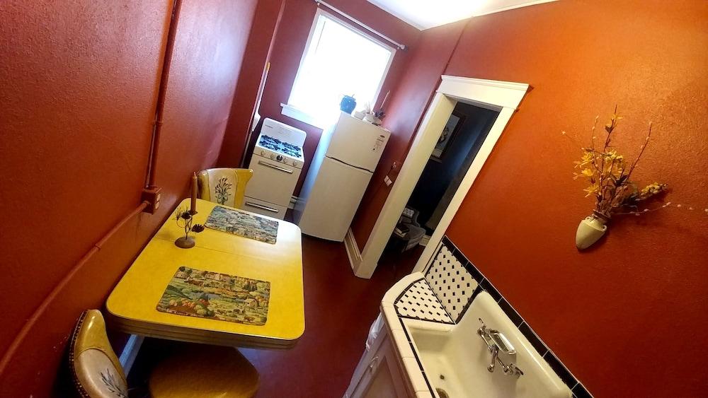 Historic Whiting Hotel Suites photo 38