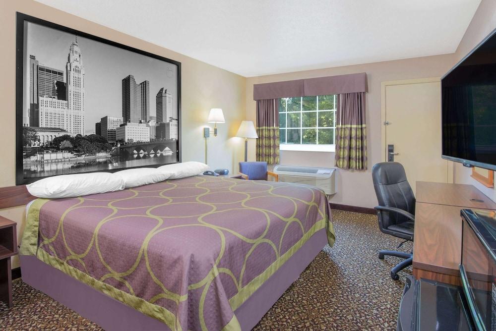 Super 8 by Wyndham Ashland photo 9