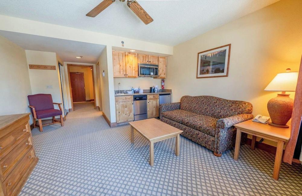 The Grand Lodge by Traverse Hospitality (No Resort Fees) photo 70