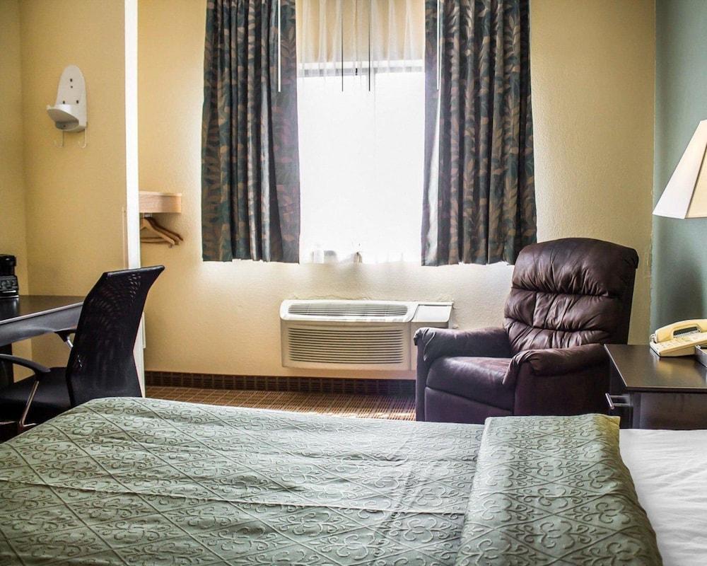 Quality Inn photo 15