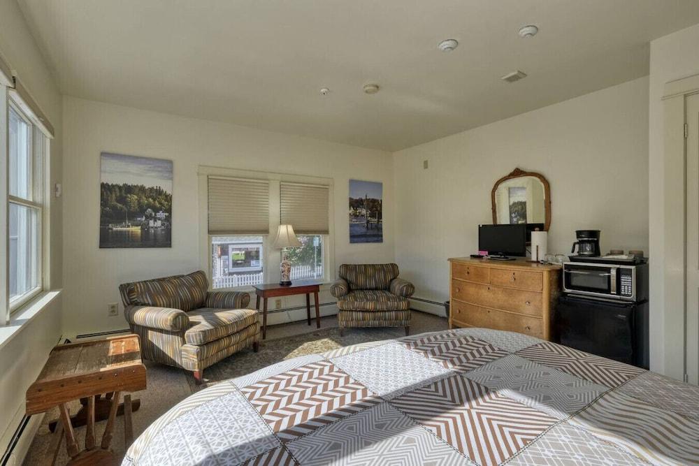 Inn on the Harbor photo 26