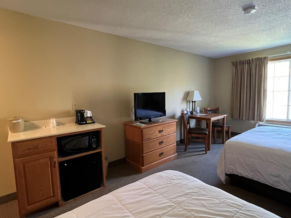 Country Inn Walker photo 12