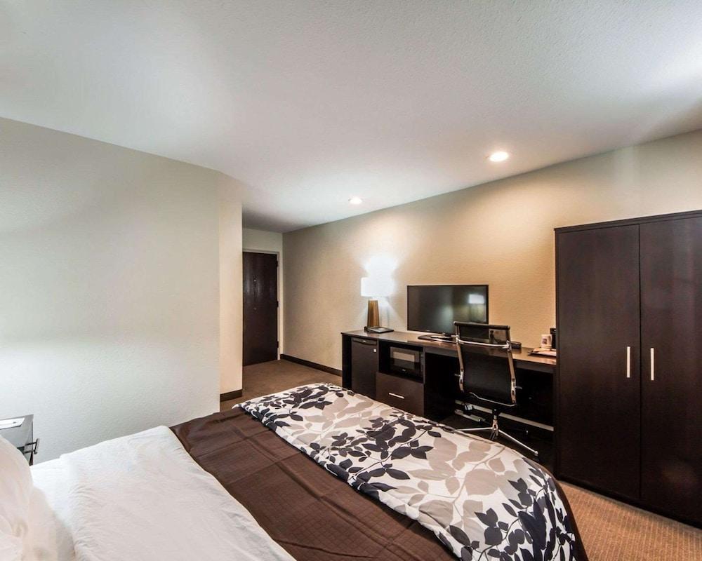 Sleep Inn & Suites Guthrie - Edmond North photo 31