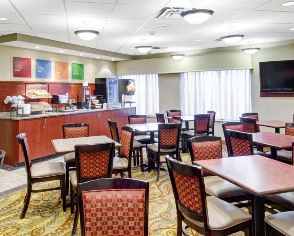 Spark by Hilton Woburn Boston photo 14