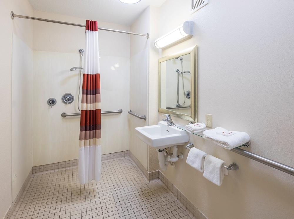 Red Roof Inn Jacksonville - Orange Park photo 21