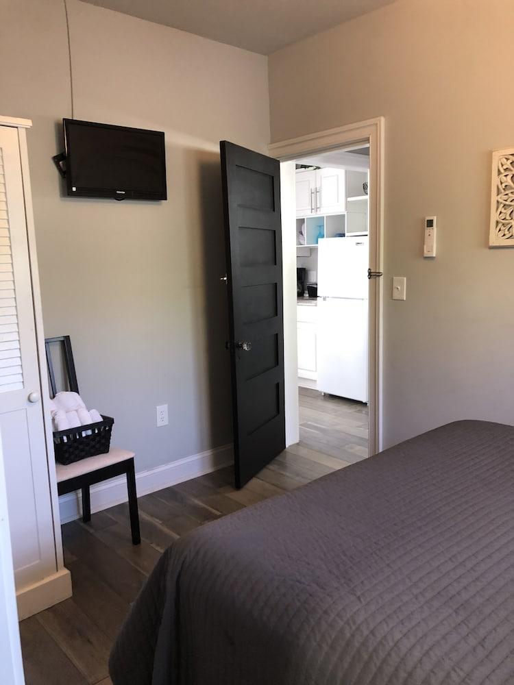 Ocean Manor Inn photo 14