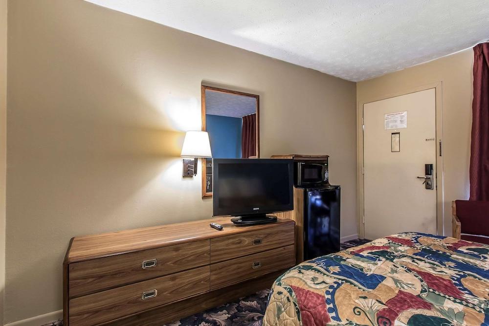 Rodeway Inn Jackson Northwest photo 12