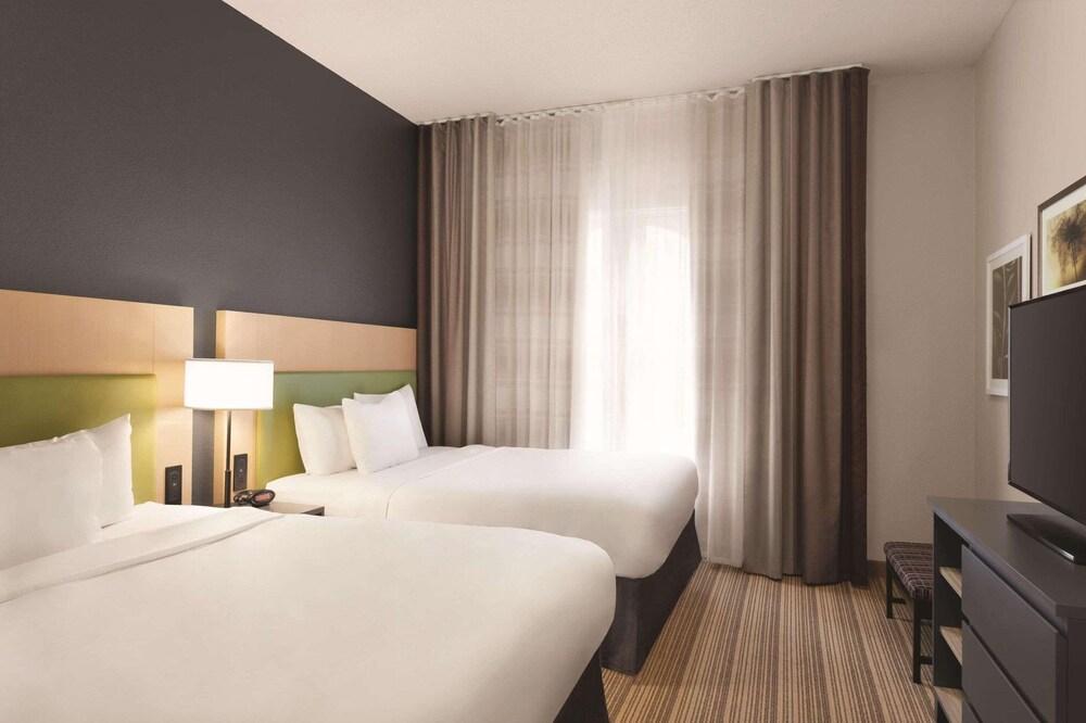Country Inn & Suites by Radisson, St. Charles Historic District photo 20