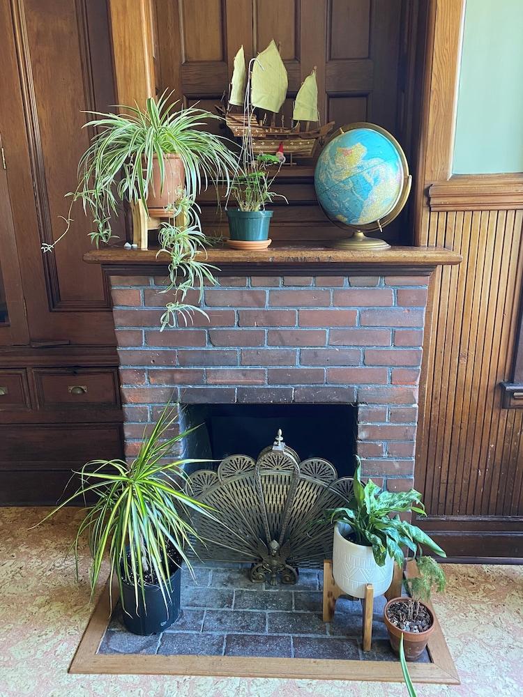 The Weller House photo 56