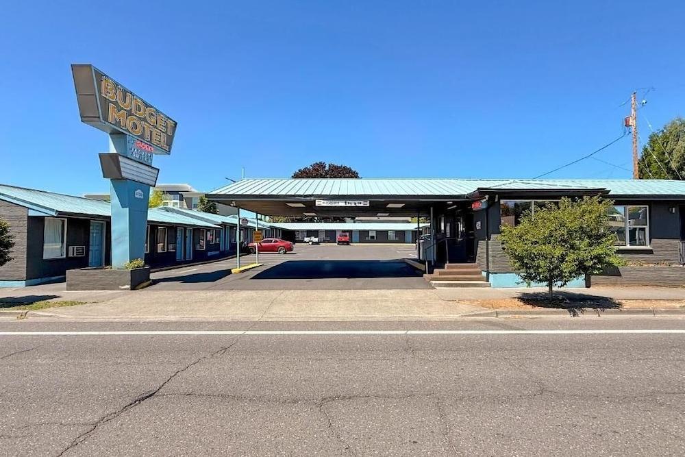 Budget Motel photo 6