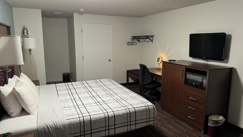 Morgan Inn And Suites photo 49