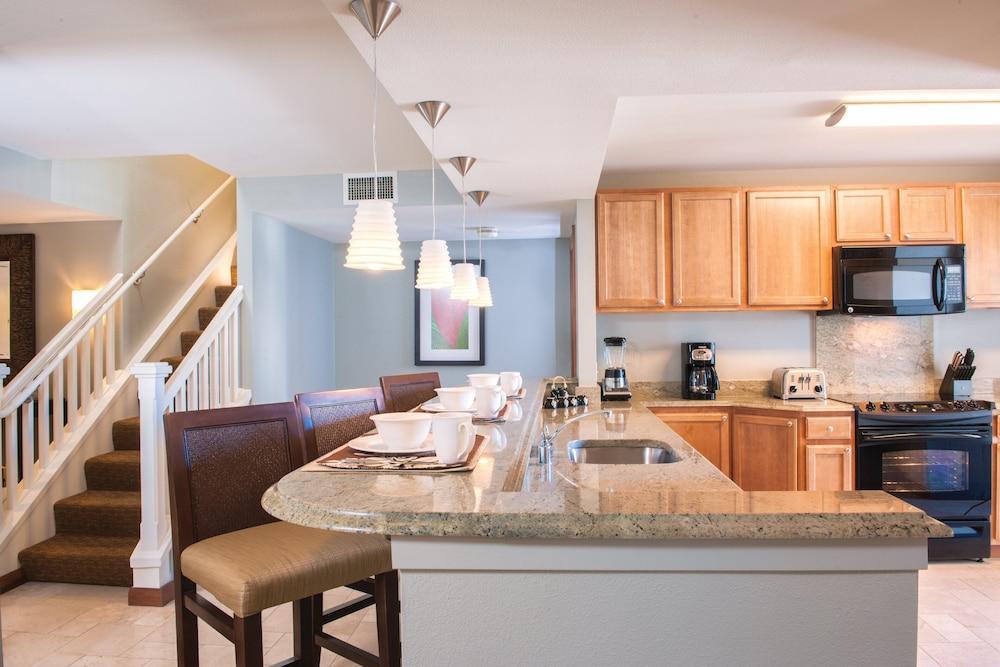 Club Wyndham at Waikiki Beach Walk photo 19