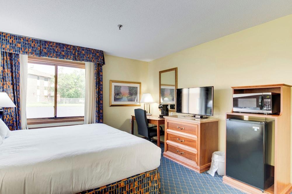 The Hotel Bemidji photo 7