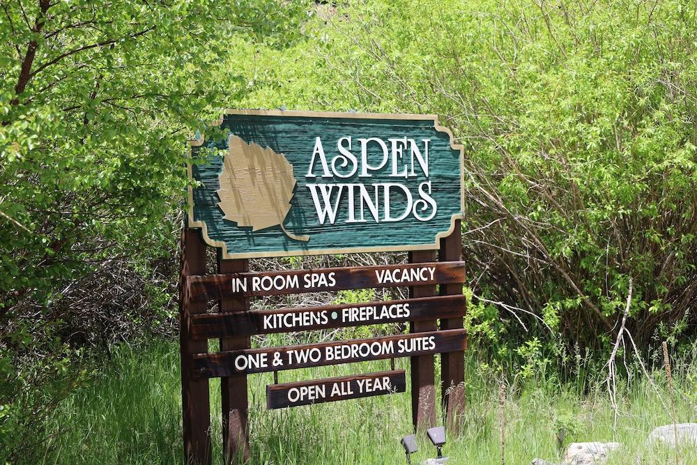 Aspen Winds on Fall River photo 39