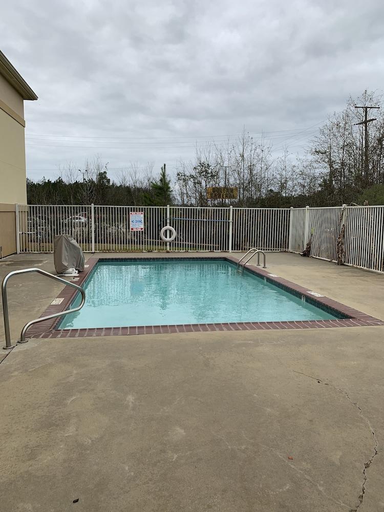 Rodeway Inn & Suites Winnfield photo 74