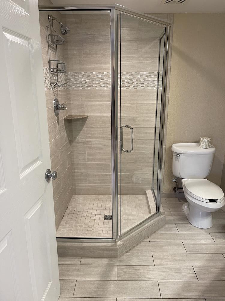 Breakers Resort Inn photo 26