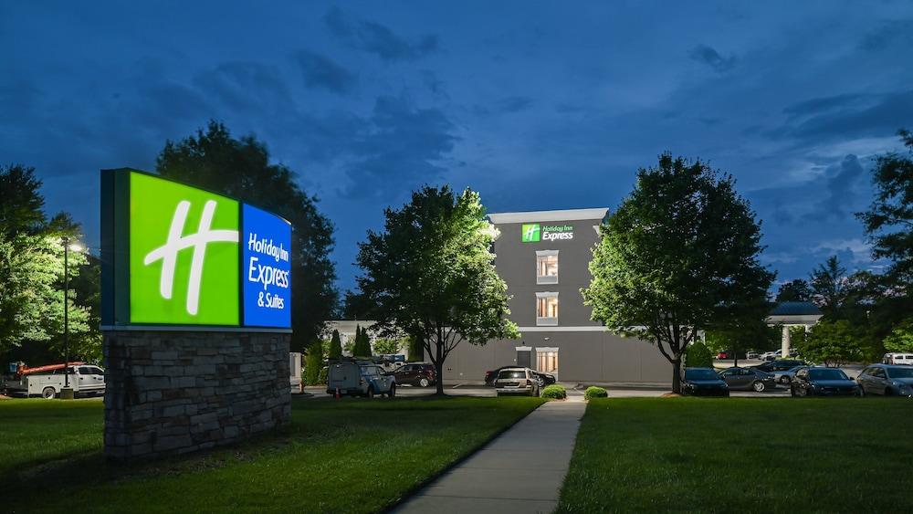 Holiday Inn Express & Suites Charlotte Southeast - Matthews by IHG photo 4