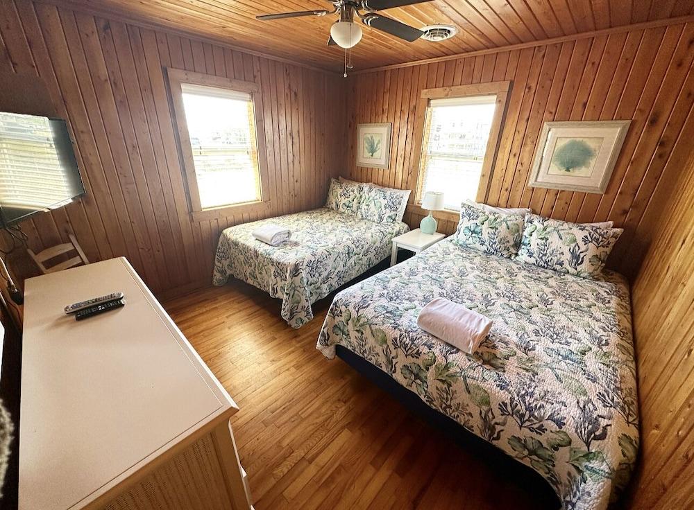 SandSpur Ocean Cottages photo 43