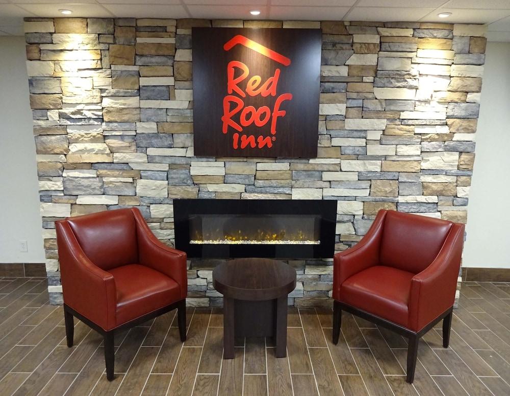 Red Roof Inn Indianapolis - Castleton photo 16