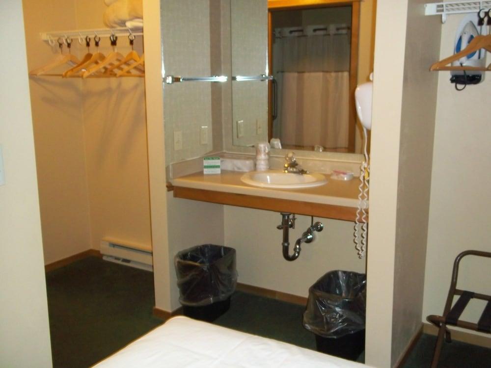 Homestead Suites photo 42