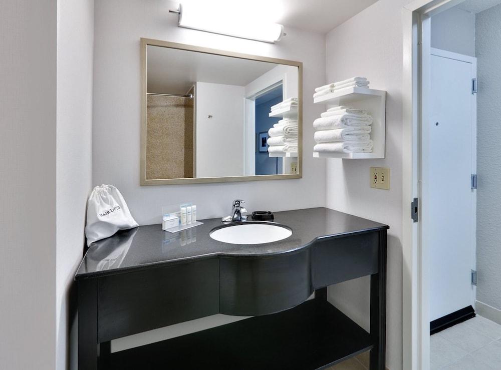 Comfort Inn Plano-Dallas photo 24