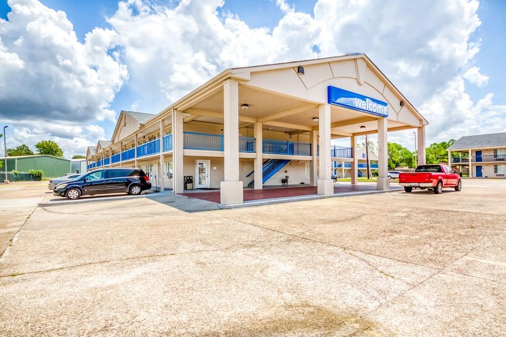 OYO Hotel Baton Rouge East I-12 Louisiana photo 1